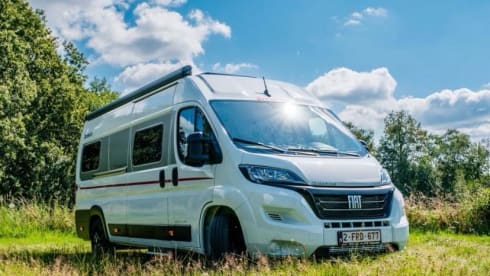 2p Dethleffs bus uit 2024