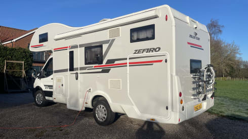 Valarie – Ford Alcove met 6 slaapplaatsen vanaf 2021