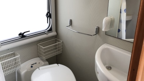 De Baron – Five berth Elnagh alcove Fiat Ducato