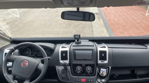 Adria twin Supreme fiat ducato automaat – Beautiful camper van for rent