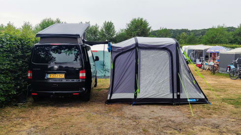 Black 2.5 TDI Multivan T5 Highline Camperbus