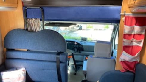 Comfortable spacious camper