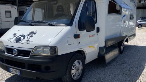 Cosimo – Camper autonomo riviera gt 6 posti viaggio