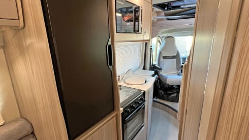 Betty George – Elddis 4 berth Automatic Campervan 2024 With Double Bed Pop Top