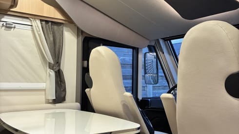 Souvereign – 4p McLouis integrated uit 2021