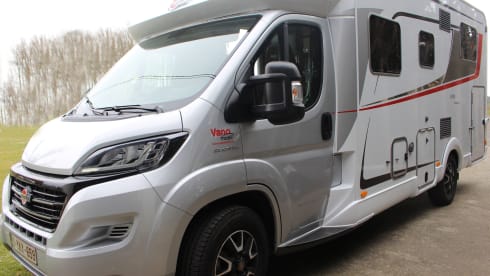 Volledig uitgeruste camper van 2020