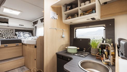 H16 – 2 Berth Sunlight T68 