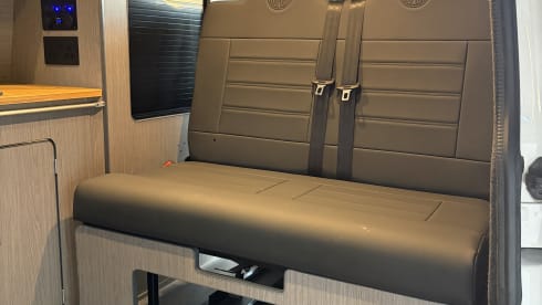 Clive – Camping-car Volkswagen 4 places de 2017