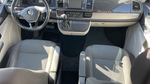 Wally –  – Volkswagen T6 lovely new camper!