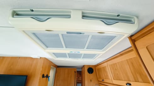 Plaatje – 2 Person Hymer integral