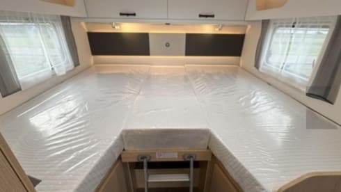 4p Sunlight semi-integrated Adventure from 2024