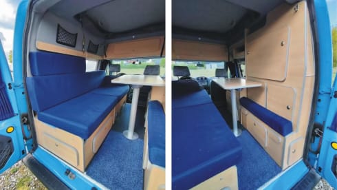 Blue Zone – 2-seater Ford Connect campervan from 2009