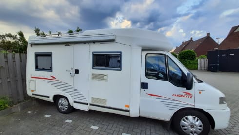 4p Fiat semi-integrated from 2000