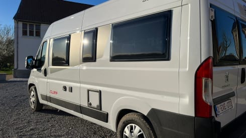 't Cliffke – Campervan Sunlight Cliff 2024 