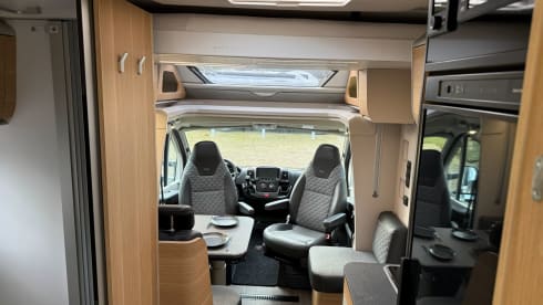 16. Luxe Adria Matrix 600 voor 4 personen