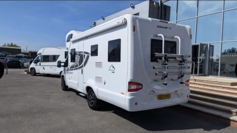 6 berth 6 seatbelt Swift 486