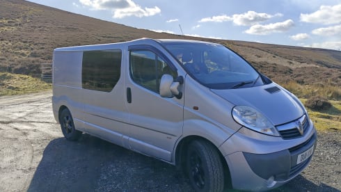 Viv – 2 berth camper - The smoothest/comfiest camper on the road