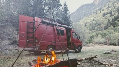 BussievanBassie – 2p Mercedes-Benz bus uit 2005