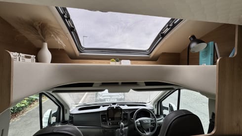 Kaz the Family Motorhome – Adventure-Ready 6 Berth Roller Team Motorhome – Family Comfort on Wheels