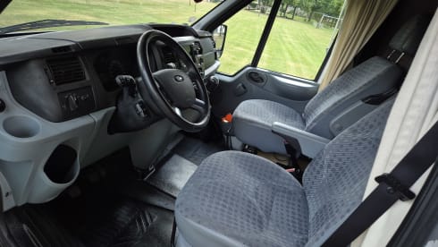 3p Renault Rapido integrated retro camper