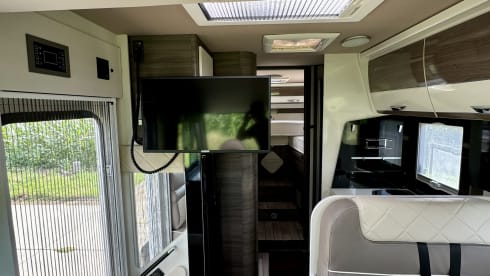 5 person McLouis family camper from 2023