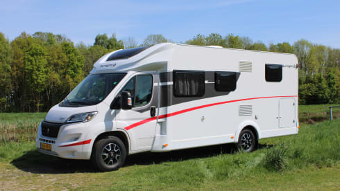 4p Sunlight semi-integrated uit 2023