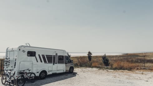 Benny jr.  – Brand new (2025) 4-person semi-integrated camper 