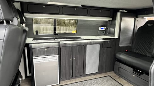 The Onyx – 4 Berth, 5 Seater, VW T6 Highline Campervan