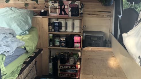 2p Nissan campervan uit 2014