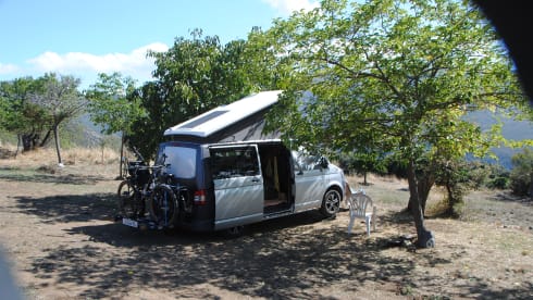 Saampjes – 4/5 Person Volkswagen T5 from 2012