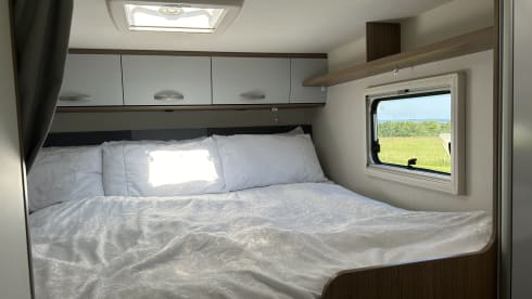 Autumn tours: Cosy A class comfort, free WiFi. 
