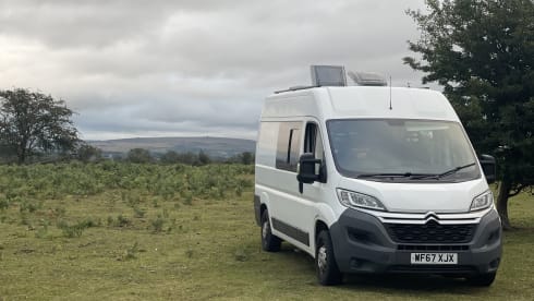 Biffy – Luxury Medium Sized Dog-Friendly Camper