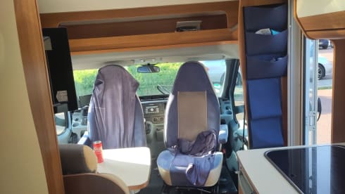 2/4 person corado Ford transit t337
