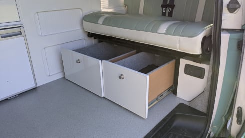 Georgie – Georgie- Our lovely 4 berth Volkswagen campervan