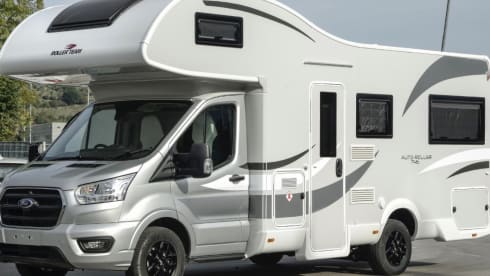 Coral – 6 Berth Roller Team From 2023