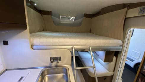 Kempi – 4 person luxury camper with super nice layout