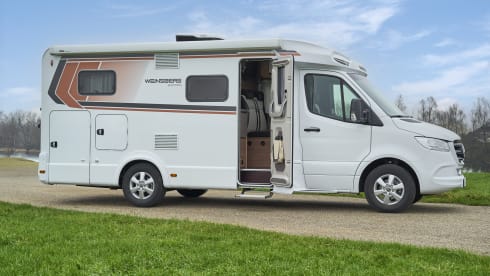 Pepper 4 Mercedes Benz – Super-luxury Mercedes Benz - Weinsberg Pepper, Automatic/Air Conditioning etc.