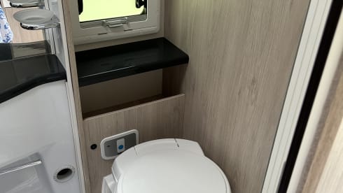 FREDSTER – 6 berth Chausson Alcove 2019