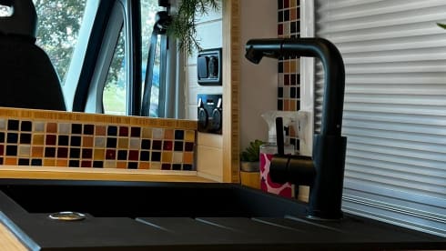 Ada – LUXURY - Spacious and beautiful Bespoke 3 berth Citroen Relay - Ada Van  