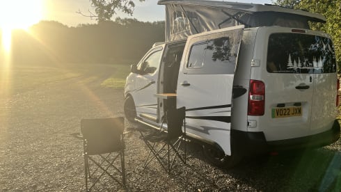 Woody – ⚡ Eco-Friendly Electric Campervan – Sustainable Adventures in Style