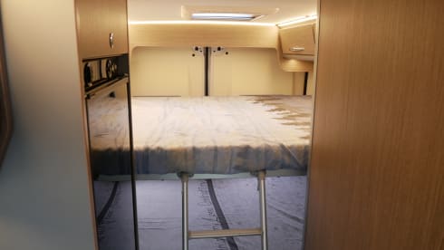 Chausson 5, bus camper 6 meters with bunk bed