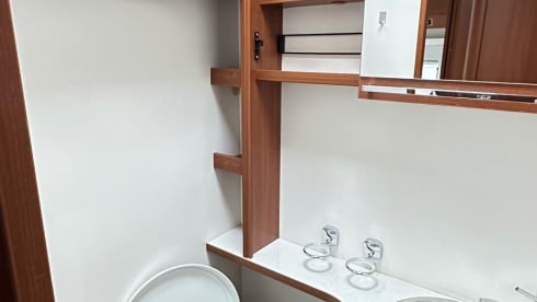 Volledig off-grid reizen met onze comfortabel uitgeruste 2p camper