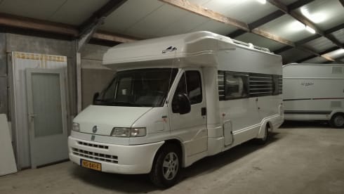 4p Fiat semi-integrated uit 1995
