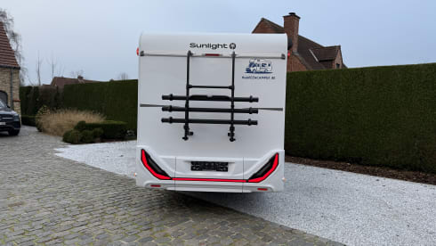 Sunlight V66 B – 2p Sunlight semi-integrated from 2025