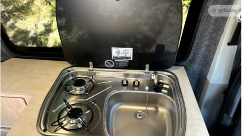 4p Volkswagen campervan uit 2016