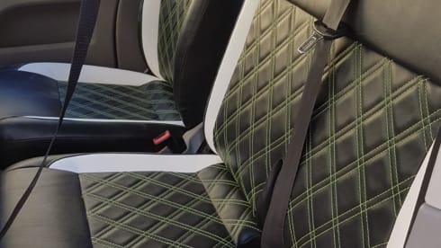 Hartland – VW Transporter T5.1 - 4 berth plus optional awning