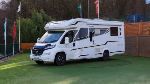 The memory maker  – Stilvolles Benimar Mileo mit 4 Schlafplätzen, kostenloses WLAN, flexible Abholung/Rückgabe