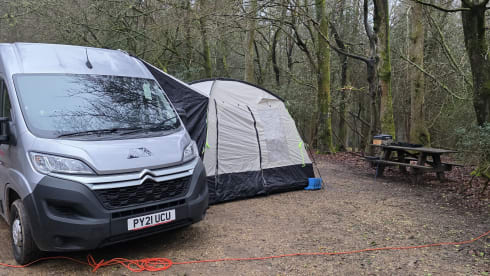 Dusty – Citroën Relay Wohnmobil mit 4 Schlafplätzen ab 2021