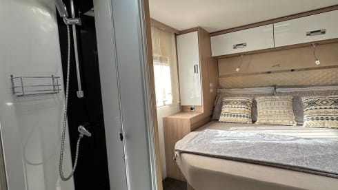 Fabulous super-equipped camper