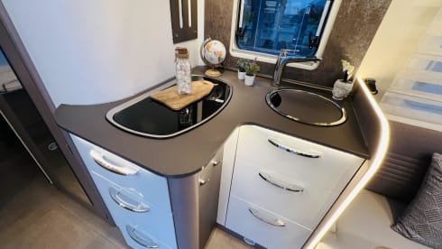 Luxury Bürstner Lyseo Privilege (from 2020)
